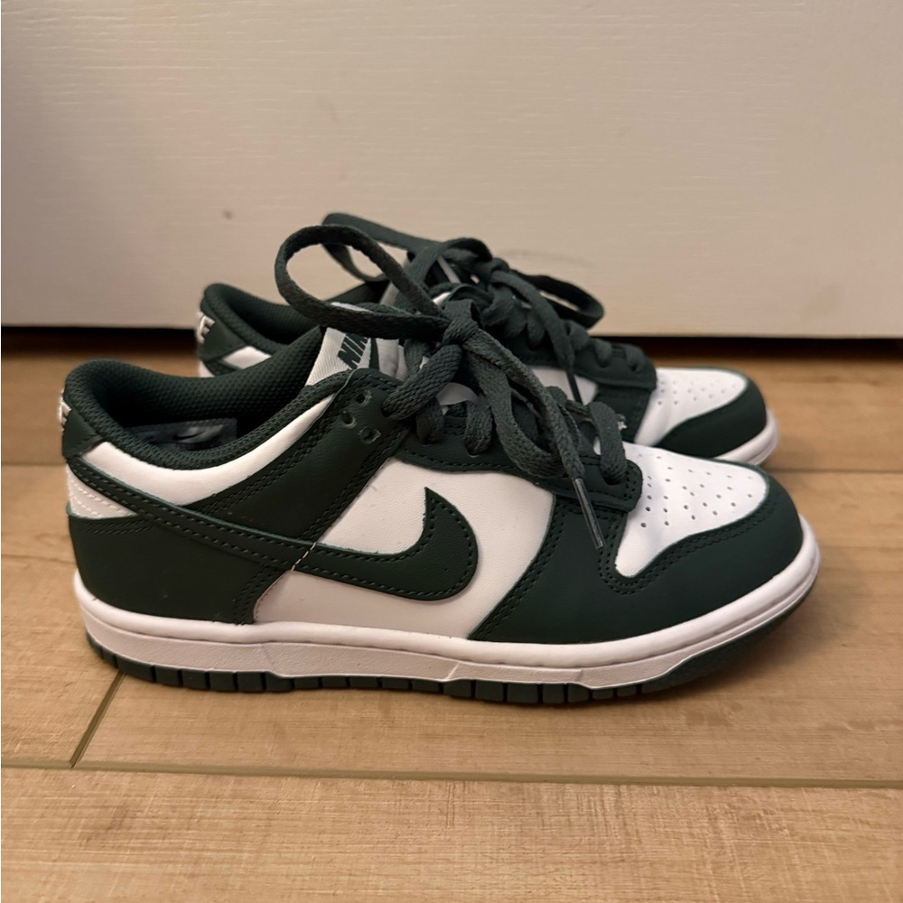Women Nike Pandas size 35.5 or kids 3.5Y Nike Green and White Sneakers for Kids